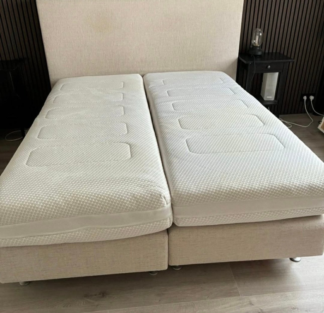 Beige boxspring bed, Huis en Inrichting, Ophalen, Zo goed als nieuw, Beige, 200 cm