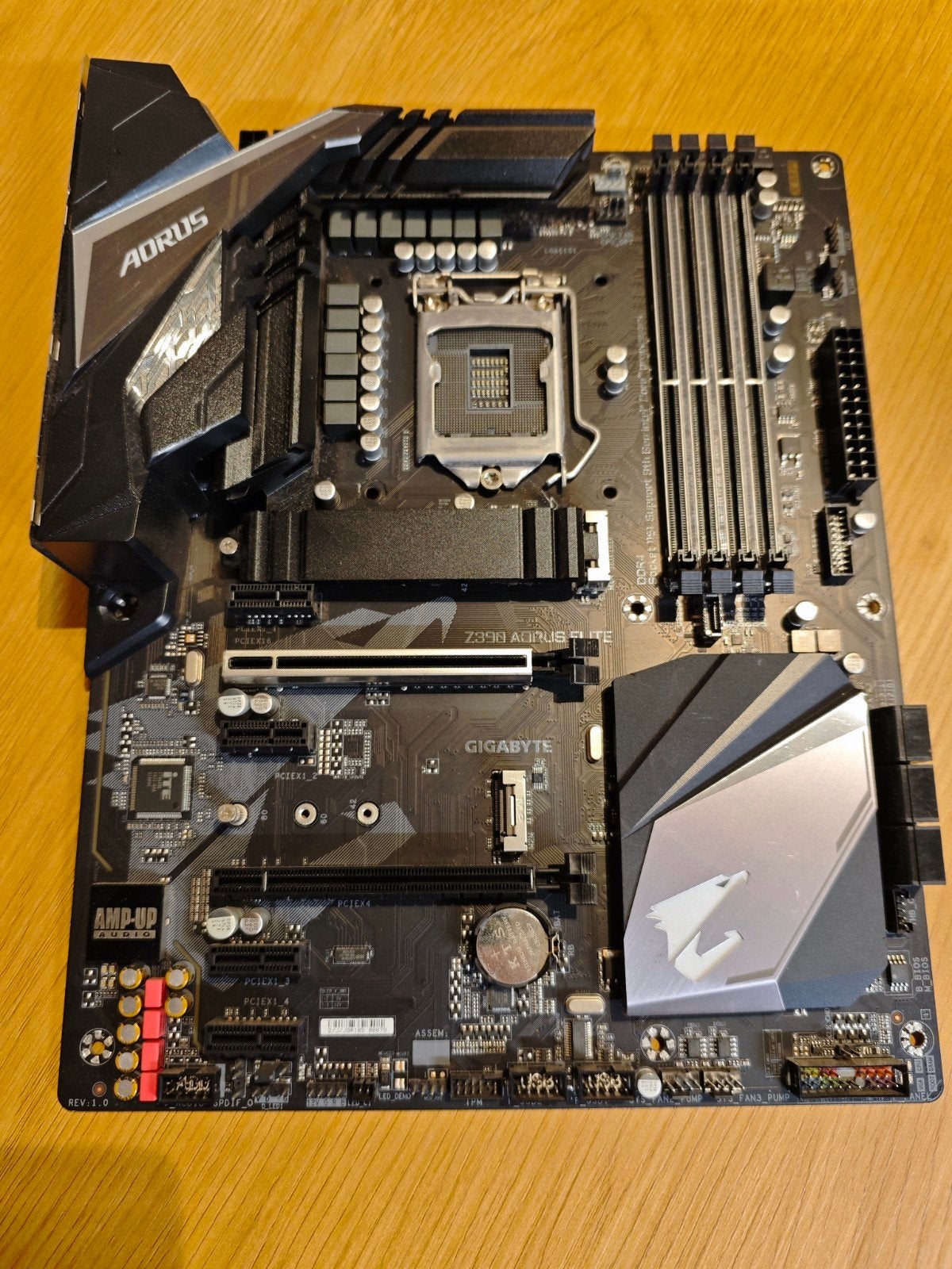 moederbord Gigabyte Z390 aorus elite, Computers en Software, Gebruikt, LGA 1151, DDR4, Ophalen of Verzenden