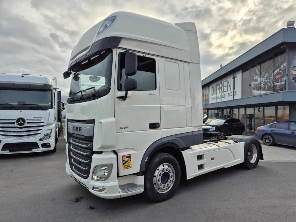 DAF XF 480 FT SUPER SPACE CAB ZF INTARDER (bj 2022), Auto's, Automaat, Achterwielaandrijving, Euro 6, Wit