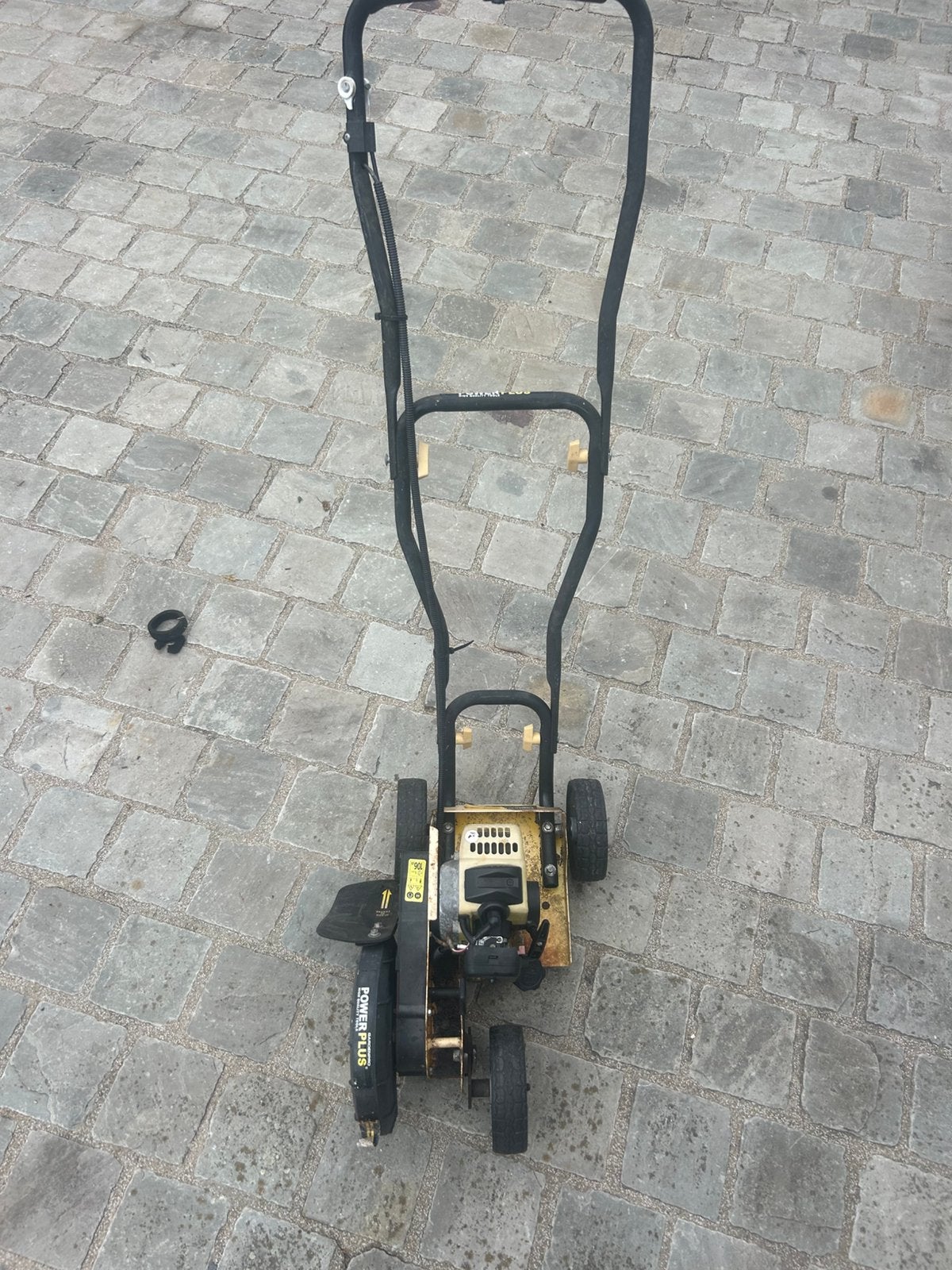 Powerplus 25cc benzine kantenmaaier te koop, Tuin en Terras, Grastrimmers, Ophalen, Benzine
