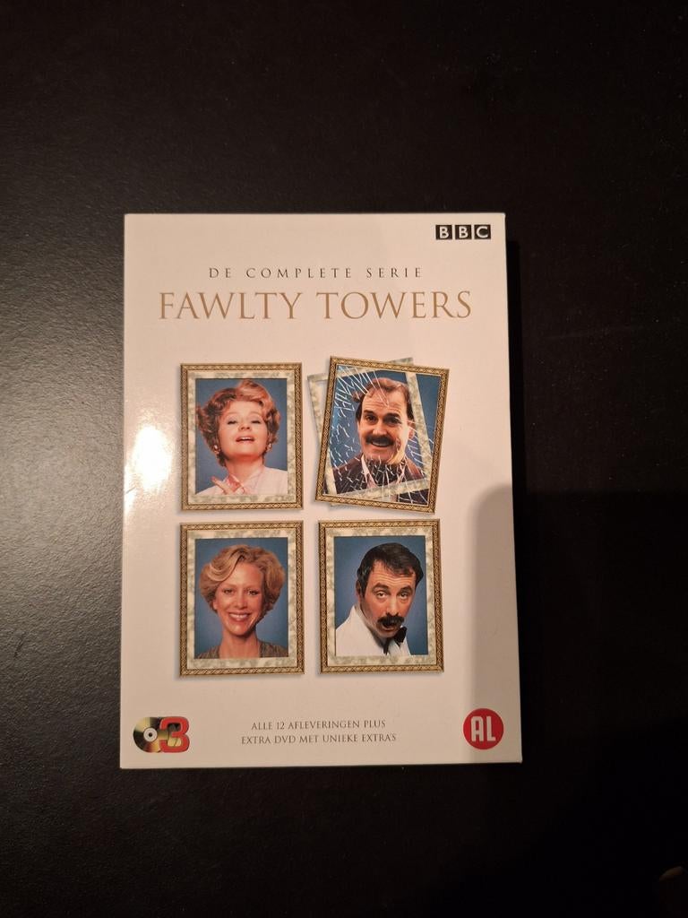 Fawlty towers dvd box, Ophalen, Zo goed als nieuw, Komedie