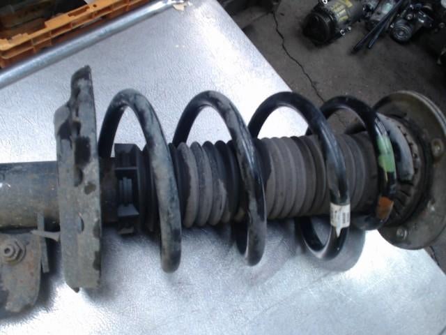 Amortisseur avant gauche Range Rover 2.2TD4 110kw 2011-2015, Ophalen of Verzenden, Gebruikt, Rover