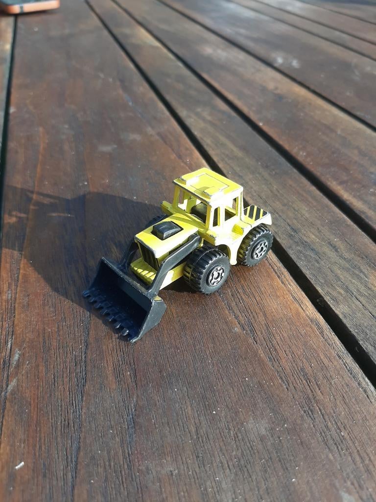 Matchbox superfast nr 28 tractor shovel 1976, Hobby en Vrije tijd, Ophalen of Verzenden, Gebruikt