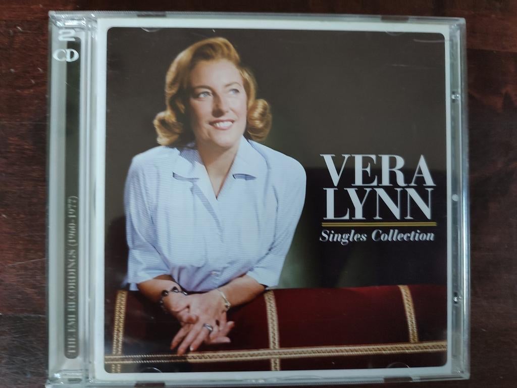 2-CD : VERA LYNN - SINGLES COLLECTION, Cd's en Dvd's, Ophalen of Verzenden, Zo goed als nieuw