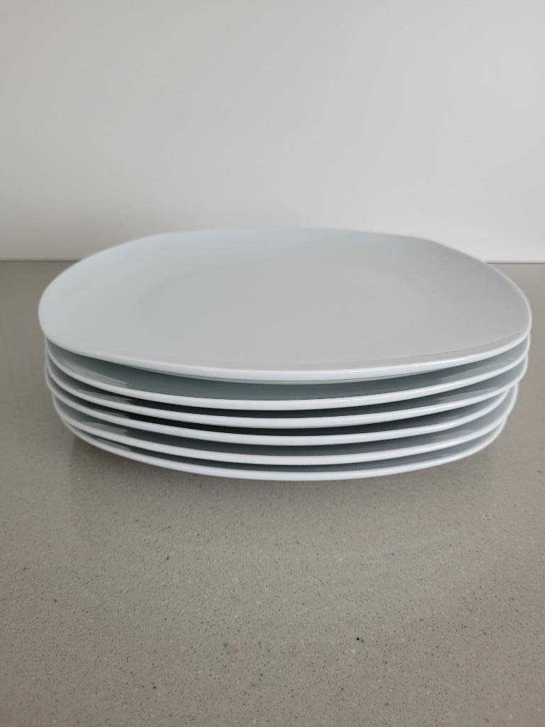 12 nouvelles assiettes Tognana : 6 plates et 6 profondes, Enlèvement ou Envoi, Neuf, Uni, Assiettes(s)