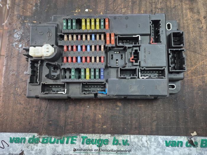 Zekeringkast van een Mini Cooper, Ophalen of Verzenden, 3 maanden garantie, Gebruikt, Mini