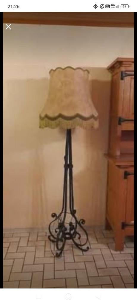 Lampadaire en fer forgé, Enlèvement, Utilisé