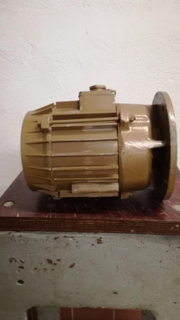 MOTEUR ÉLECTRIQUE TRIPHASÉ  ( UNELEC ), Enlèvement, Utilisé, Moteur électrique
