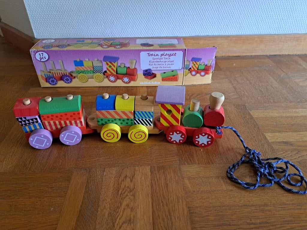 Houten trein, Enlèvement