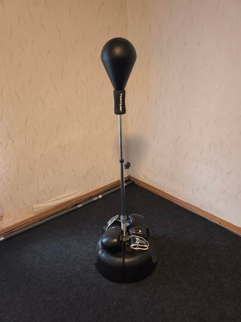Tunturi bokspaal en bokshandschoenen, Sport en Fitness, Boksen, Ophalen, Nieuw, Boksbal
