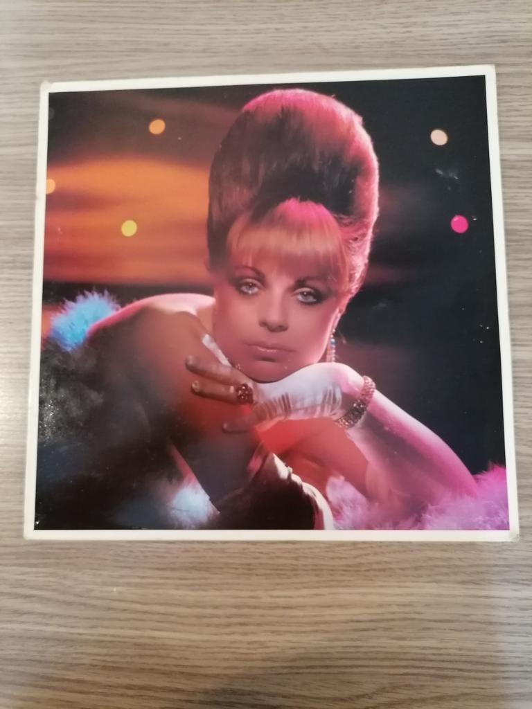Mari Wilson "Showpeople" with the Wilsations..LP comp2!!, Ophalen of Verzenden