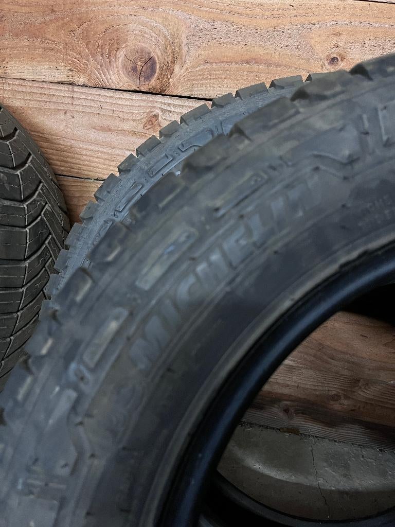 4 Pneus hiver Michelin Agilis Cross Climate 215/65R16C, Ophalen, 16 inch, Band(en), Bestelwagen