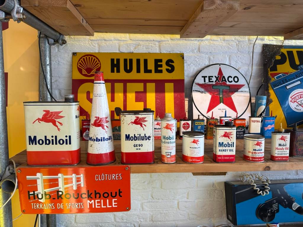 Diverse Mobiloil olie blikken, Ophalen of Verzenden, Gebruikt, Overige, Overige merken