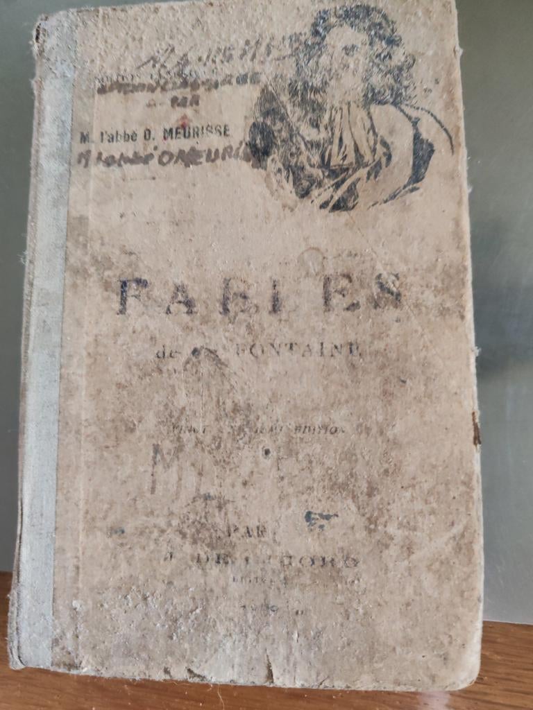 Vieux livre, Ophalen of Verzenden