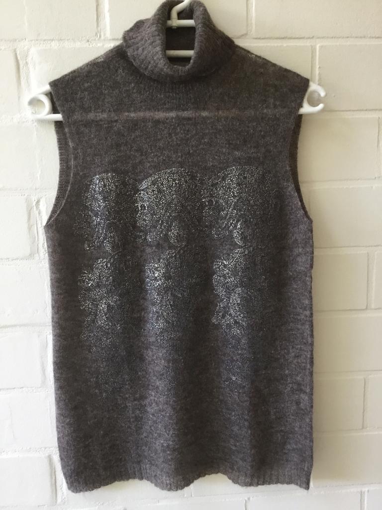 Pull fin sans manches avec col D EXTÉRIEUR, Enlèvement ou Envoi, Autres couleurs, Taille 36 (S), Comme neuf