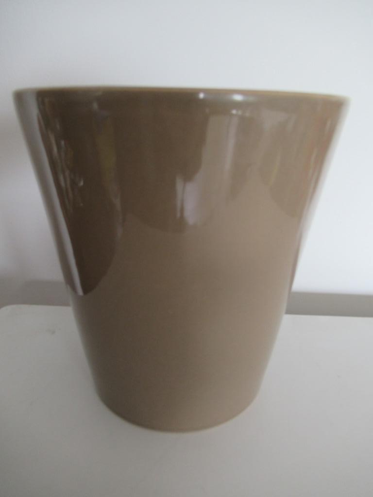 Pot de fleur brun Ø 13,3 cm ht 14 cm en céramique bon état, Ophalen of Verzenden, Zo goed als nieuw, Aardewerk