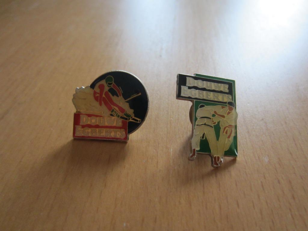 Pins Douwe Egberts Olympische Spelen, Verzamelen, Speldjes, Pins en Buttons, Ophalen of Verzenden, Zo goed als nieuw, Speldje of Pin