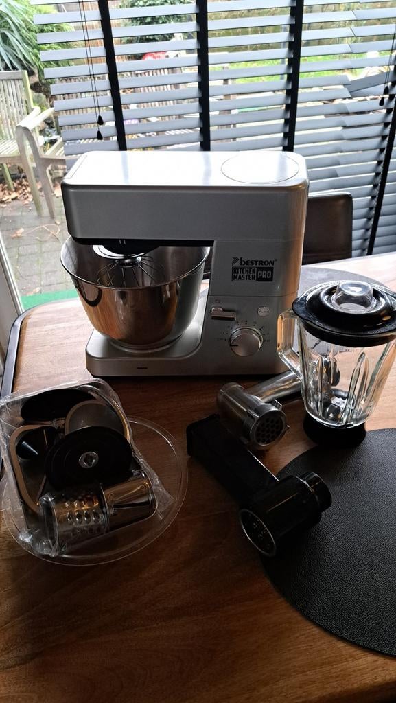 BESTRON  KITCHENMASTER PRO MET TAL VAN ACCECOIRES, Ophalen