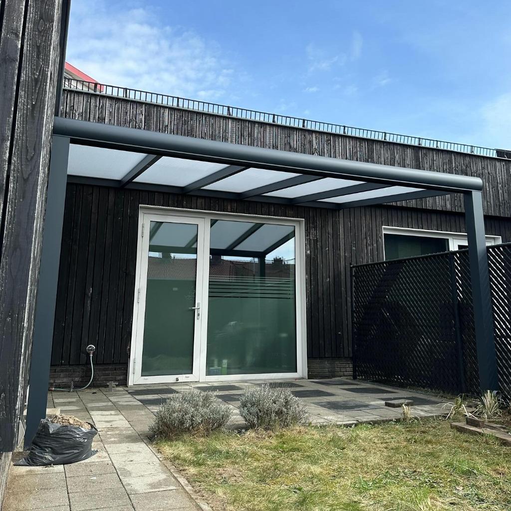 Carport Terrasoverkappingen en glazen schuifwanden veranda, Ophalen, Nieuw