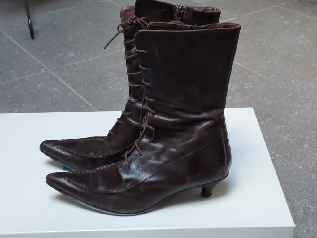 Speciale laarsjes maat 38, Kleding | Dames, Schoenen, Ophalen of Verzenden, Gedragen