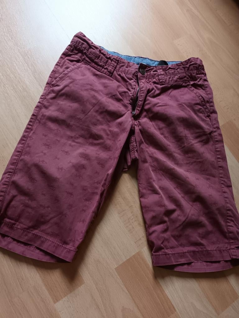 Bordeaux short maat 158, Ophalen of Verzenden, Zo goed als nieuw