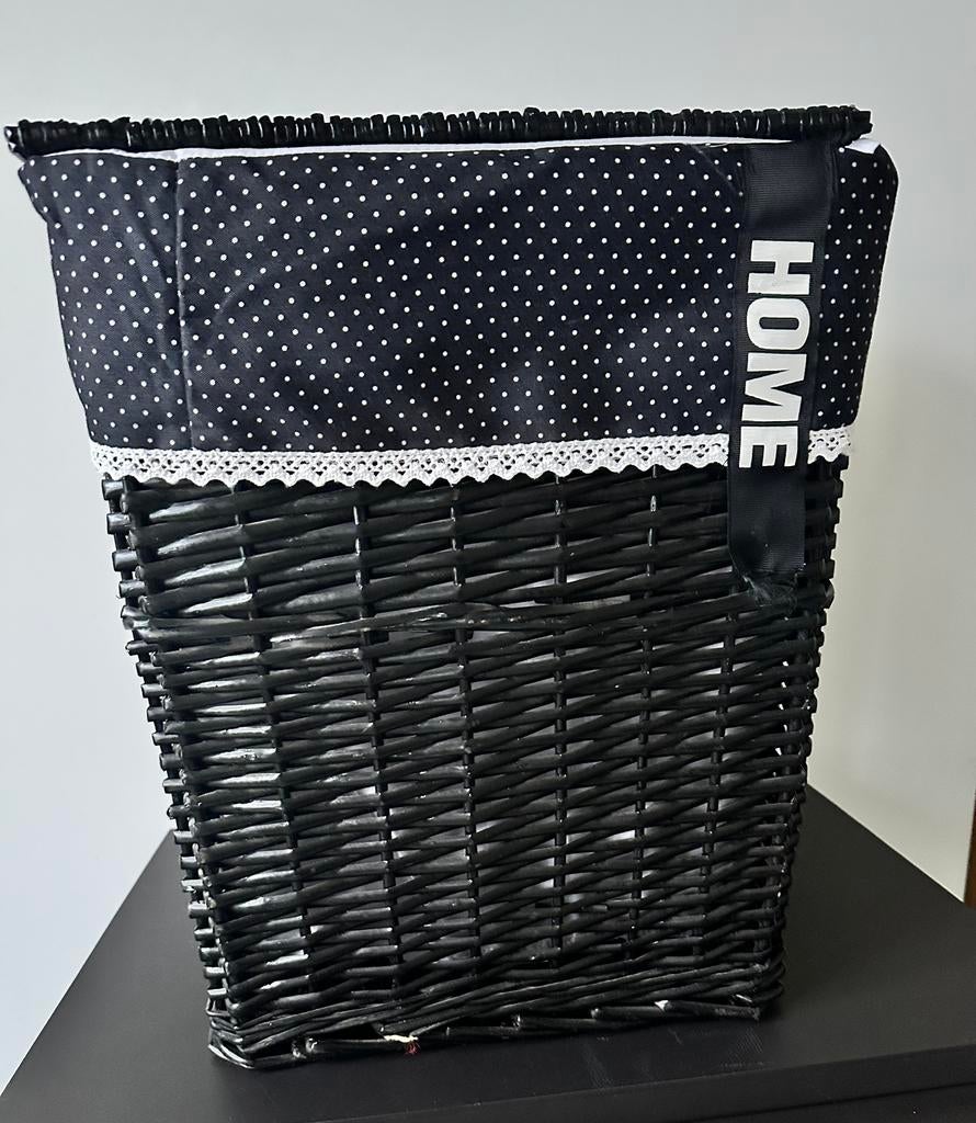 Manne en osier noire, Enlèvement, Utilisé, Osier