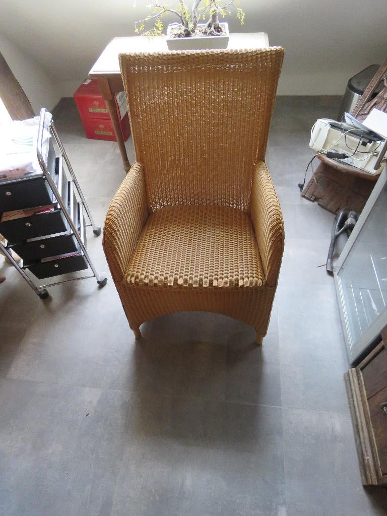 Lloyd Loom Highback Chair Cushion, Huis en Inrichting, Ophalen