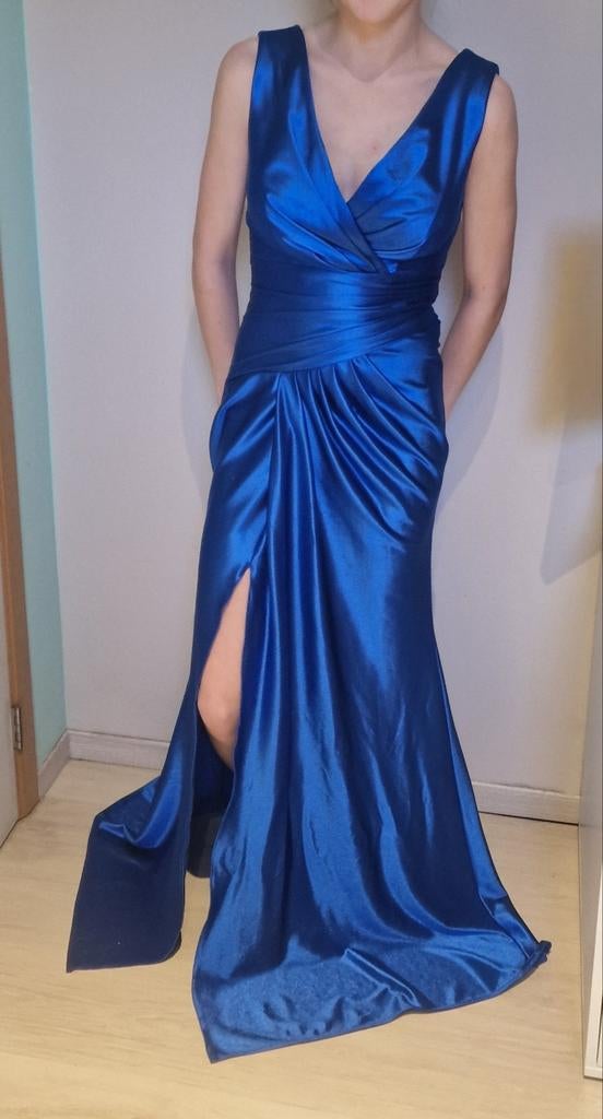 Galakleed satijn, Kleding | Dames, Gelegenheidskleding, Ophalen of Verzenden
