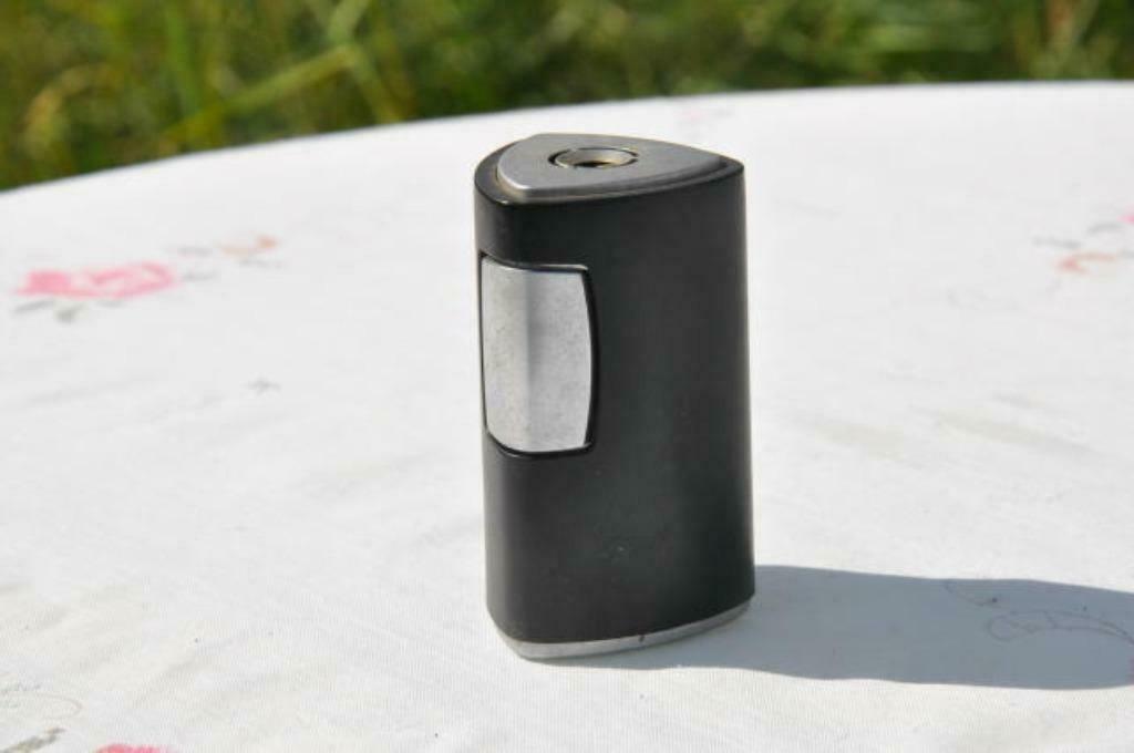 §  briquet electronique moderne rowenta, Verzamelen, Ophalen of Verzenden, Gebruikt, Aansteker