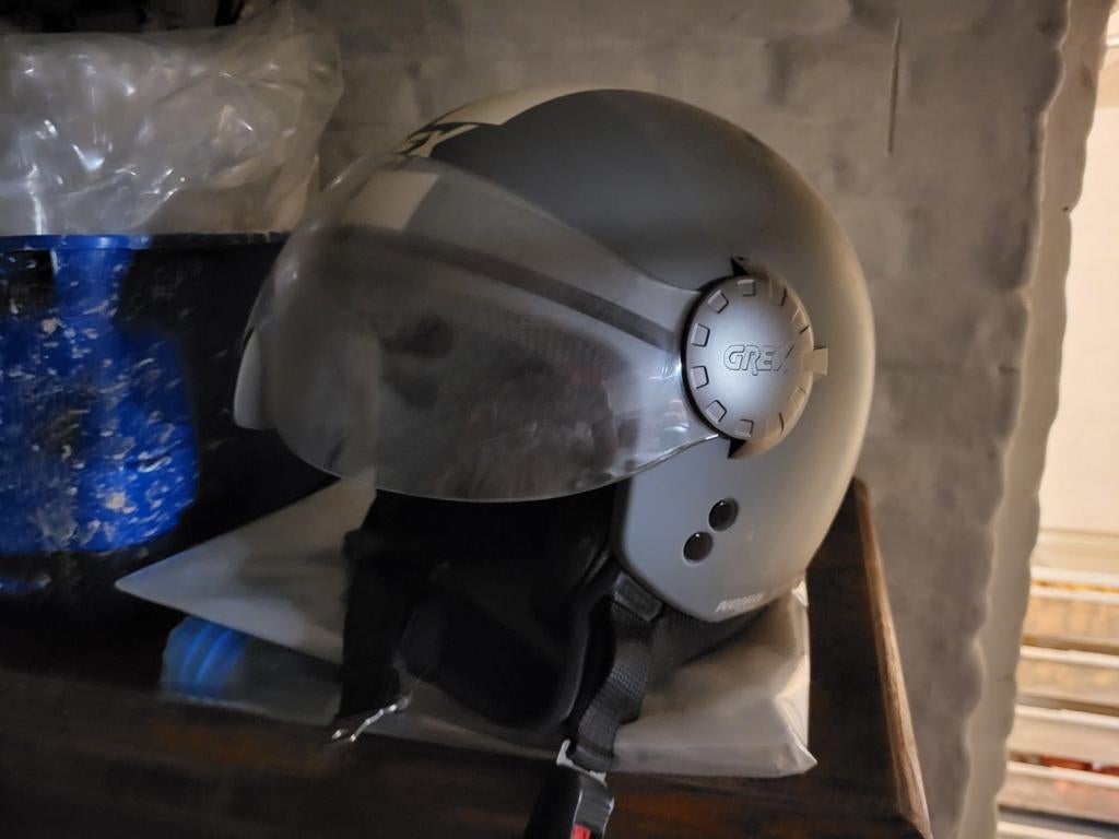 Helm brommer, Fietsen en Brommers, Ophalen