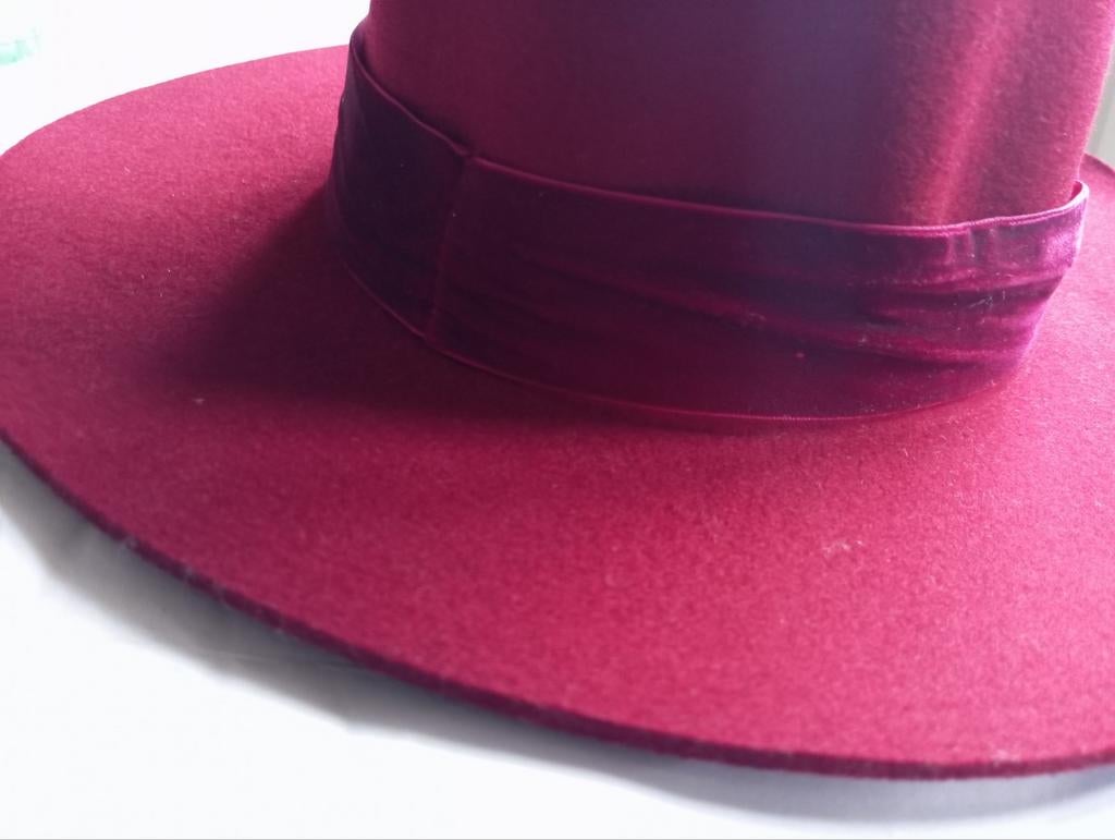 ZARA bordeaux rode hoed in 100% wol, maat M, Kleding | Heren, Hoeden en Petten, Ophalen of Verzenden, Hoed