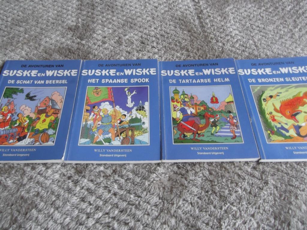 complete stripreeks suske en wiske : blauwe reeks /pockets, Boeken, Ophalen of Verzenden