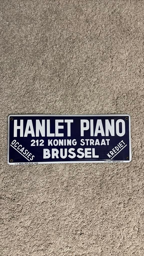 Hanlet piano plaat, Enlèvement