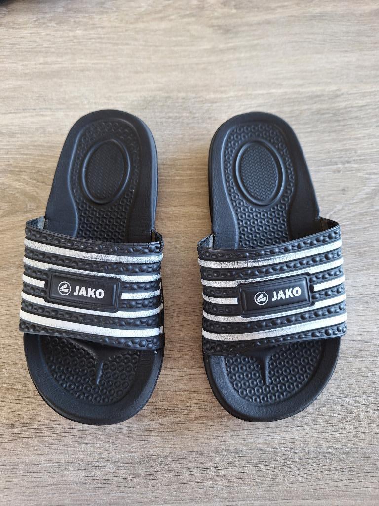 Badslippers Jako maat 32, Kinderen en Baby's, Kinderkleding | Kinder-zwemkleding, Ophalen of Verzenden, Zo goed als nieuw, Jongen of Meisje