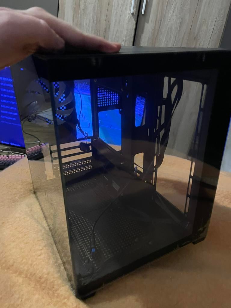 Boitier pc gamer aquarium lire description, Enlèvement, Comme neuf