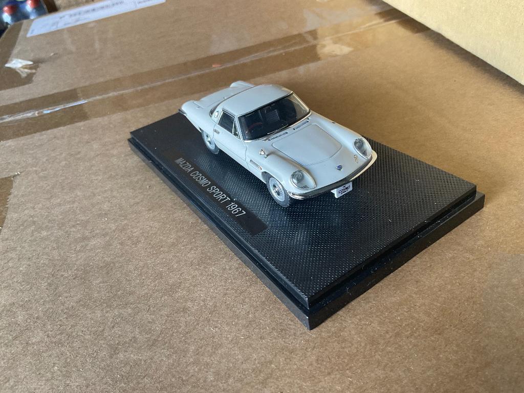 Mazda 1:43, Ophalen of Verzenden