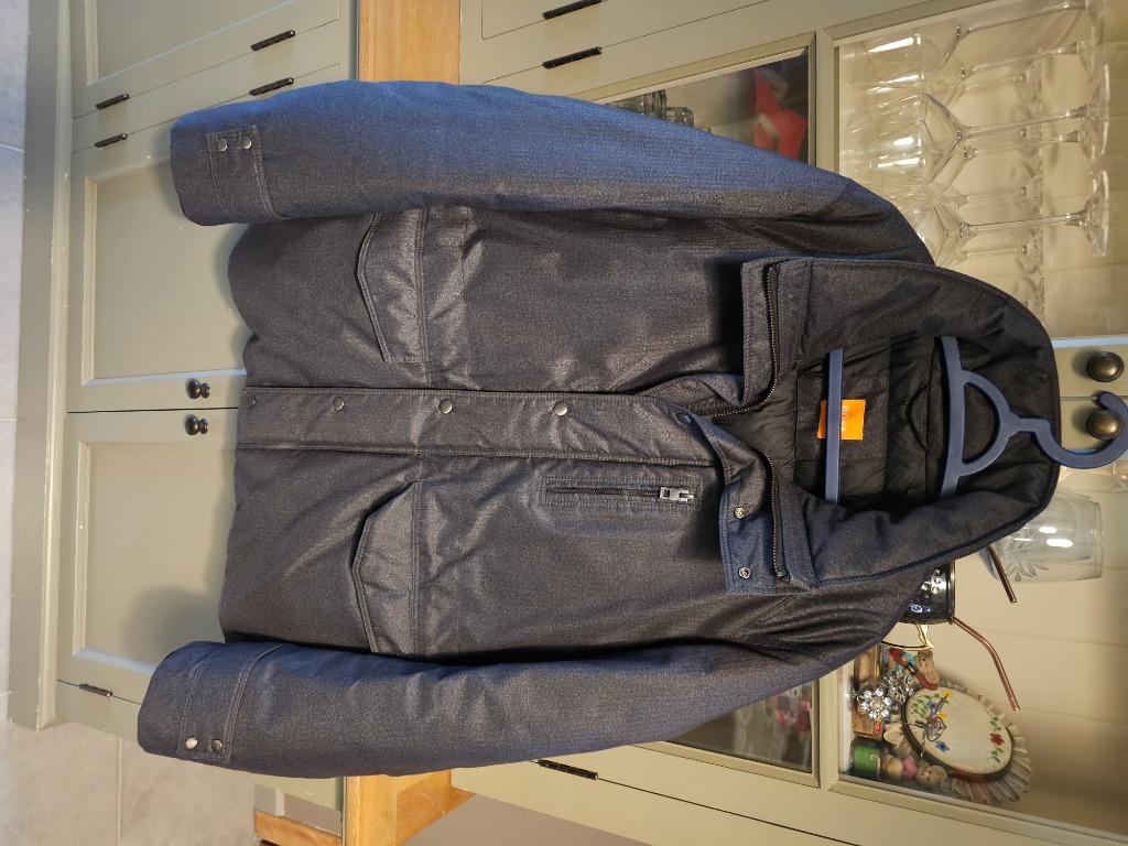 Winterjas Hugo Boss, Enlèvement, Comme neuf, Taille 56/58 (XL)