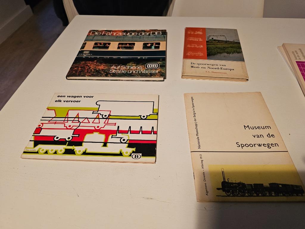 Spoorwegen 4 boekjes, Ophalen of Verzenden
