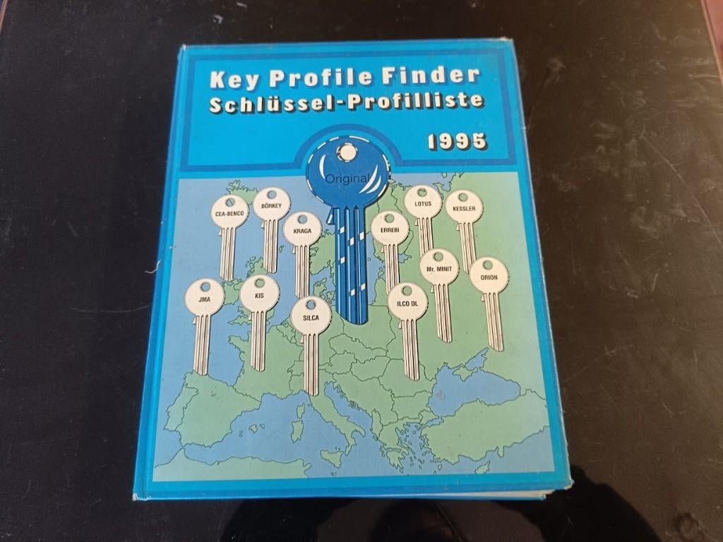 Livre de correspondance d’ébauches de clés – Édition 1995, Doe-het-zelf en Bouw, Hang- en Sluitwerk, Gebruikt, Slot, Overige materialen