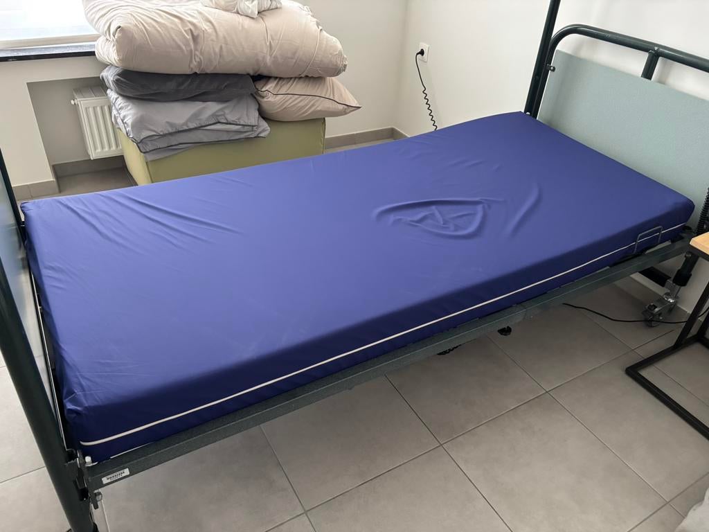 Matelas medical Sampli Easy Care, Enlèvement, Comme neuf