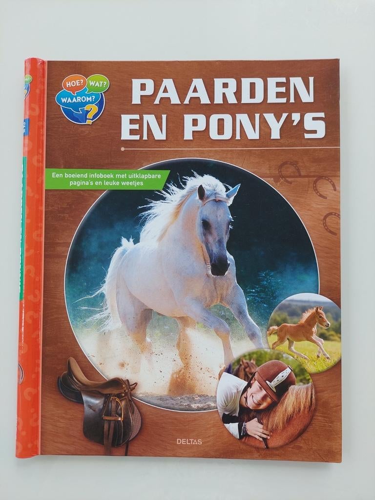 Boek paarden en pony's 8-12 jaar, Ophalen of Verzenden, Zo goed als nieuw