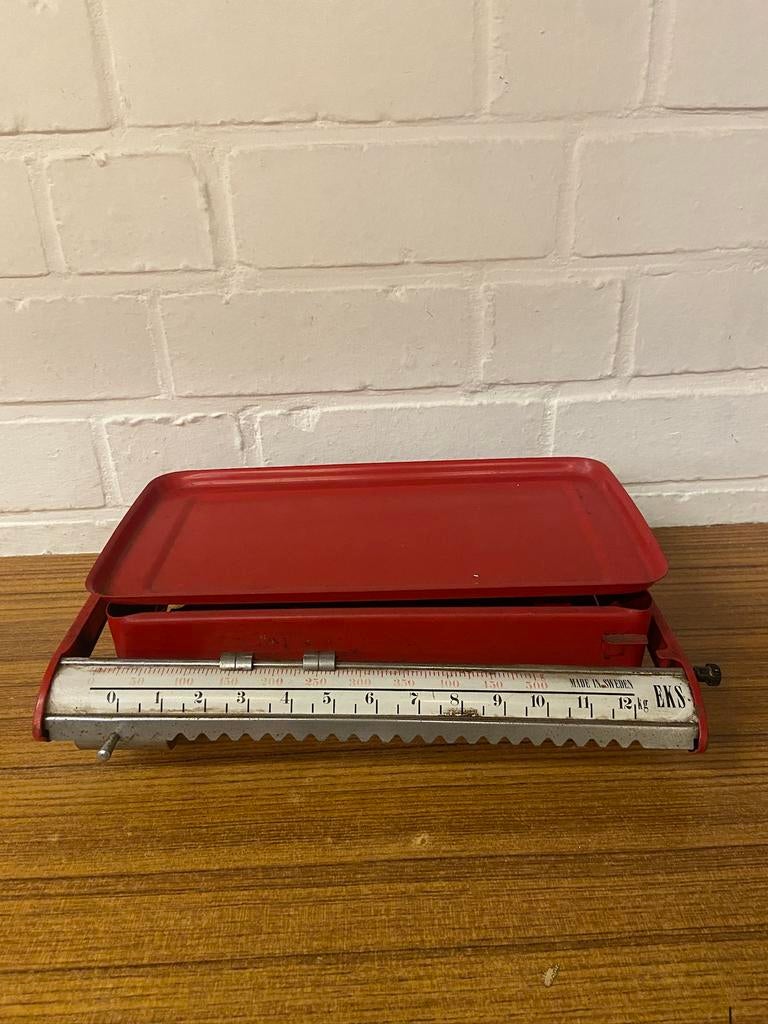 EKS weegschaal- rood retro vintage, Ophalen of Verzenden, Huis en Inrichting