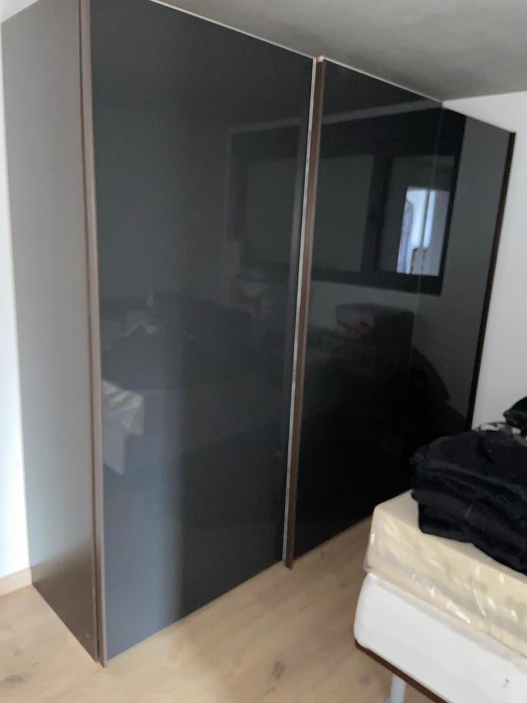 Kleerkast 3 schuifdeuren en 2 nachtkastjes en 1 commode, Huis en Inrichting, Kasten | Kleerkasten, Gebruikt, Glas, Ophalen