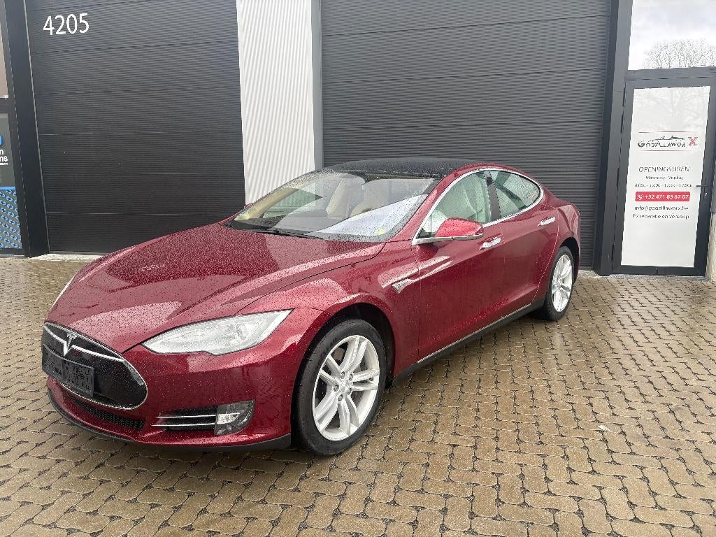 Tesla Model S85 signature free supercharge, Autos, Tesla, Cuir, Achat, Entreprise, Model S