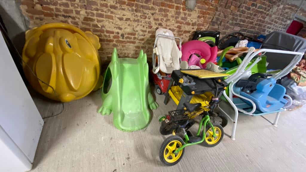 Plusieurs objets à donné, Gebruikt