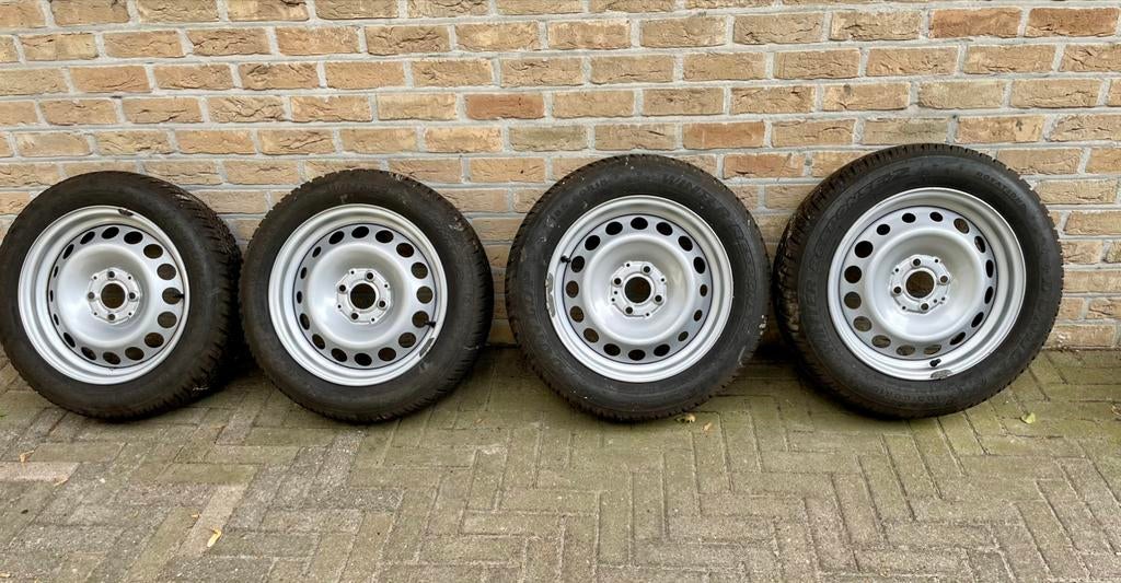 Smart “ Dunlop “winterbanden set., Auto-onderdelen, Banden en Velgen, Ophalen, 15 inch, Banden en Velgen, Nieuw