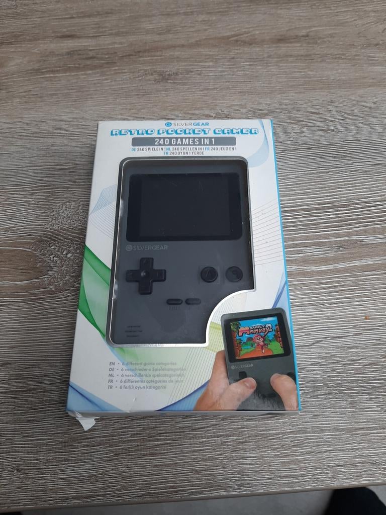 Silver gear retro pocket gamer, Ophalen of Verzenden, Nieuw, Met games