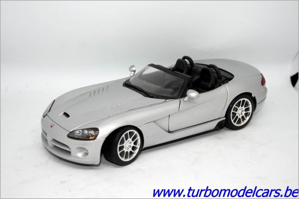 Dodge Viper Cabrio 1/18 Maisto, Verzenden, Zo goed als nieuw, Auto, Maisto