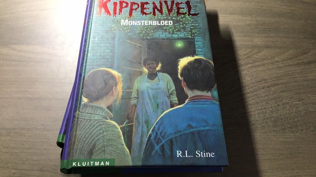 R.L. Stine - Monsterbloed I en II(D), Ophalen of Verzenden, Zo goed als nieuw, R.L. Stine
