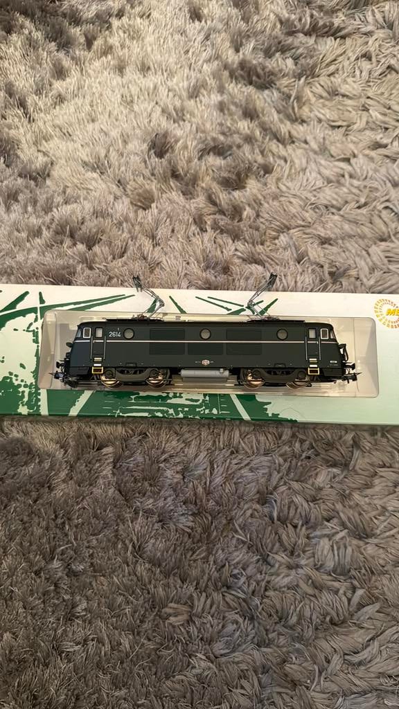 Mehano reeks 2614, Hobby en Vrije tijd, Ophalen of Verzenden, Zo goed als nieuw, Locomotief, Overige merken